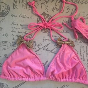 Fresh peaches bikini